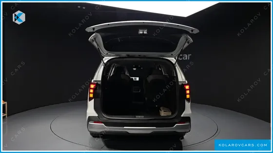 KIA CARNIVAL 9-SEATER PRESTIGE