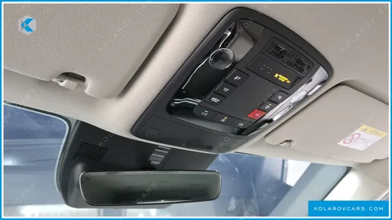 KIA CARNIVAL GASOLINE 7-SEATER SIGNATURE