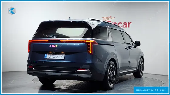 KIA CARNIVAL 9-SEATER SIGNATURE