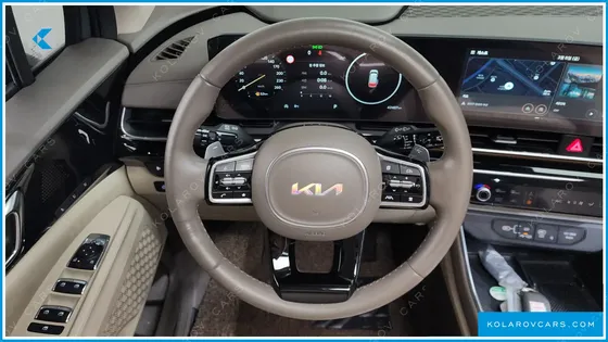 KIA CARNIVAL 9-SEATER SIGNATURE