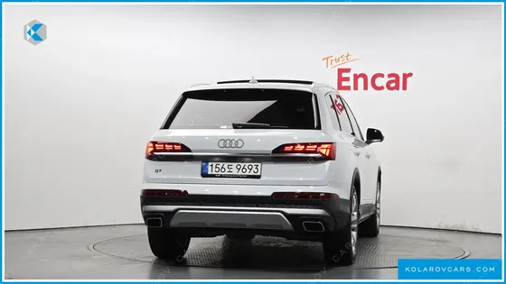 AUDI Q7 55 TFSI QUATTRO