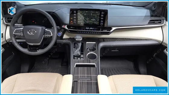 TOYOTA SIENNA 2.5 HYBRID AWD