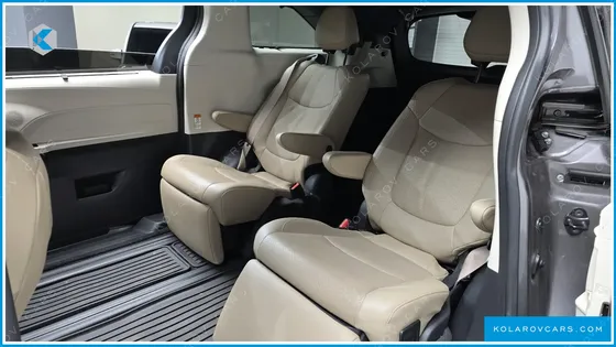 TOYOTA SIENNA 2.5 HYBRID AWD