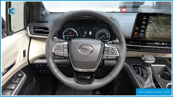 TOYOTA SIENNA 2.5 HYBRID AWD