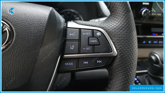 TOYOTA SIENNA 2.5 HYBRID AWD