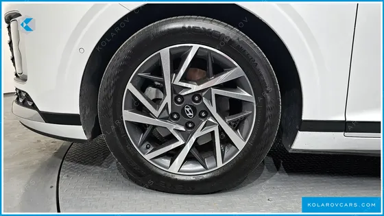 HYUNDAI GRANDEUR 2,5 GASOLINE 2WD
