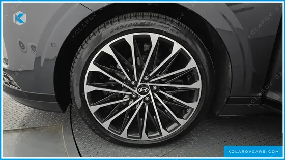 HYUNDAI GRANDEUR CALLIGRAPHY