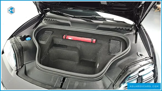PORSCHE MACAN BASE 4