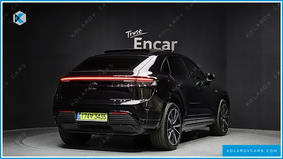 PORSCHE MACAN TURBO