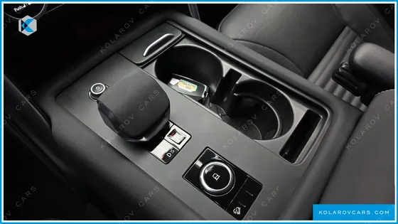 LAND ROVER DISCOVERY P360 R-DYNAMIC SE
