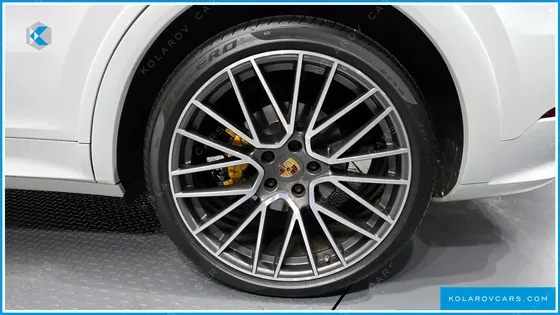 PORSCHE CAYENNE 3.0 COUPE