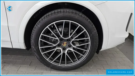 PORSCHE CAYENNE 3.0