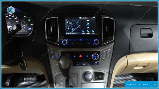 HYUNDAI STAREX 4WD CAMPING CAR