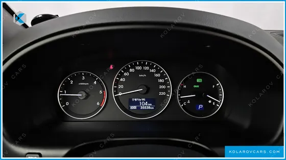 HYUNDAI STAREX URBAN 9-SEATER
