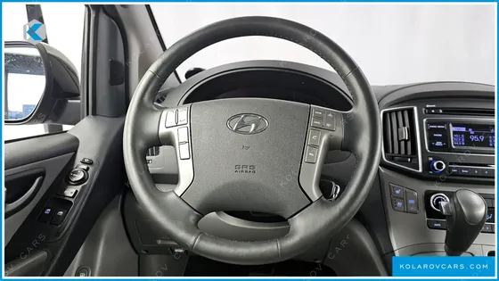 HYUNDAI STAREX URBAN 9-SEATER
