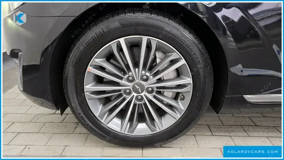 GENESIS EQ900 3.8 GDI AWD