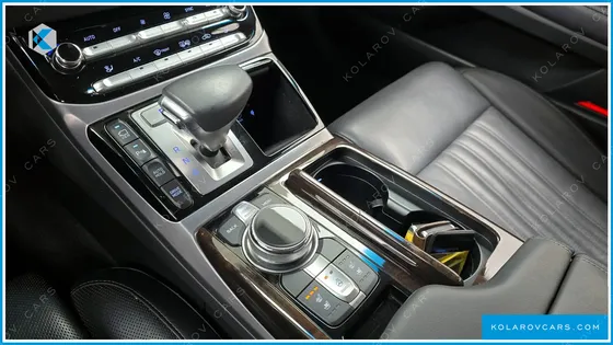 GENESIS EQ900 3.8 GDI AWD
