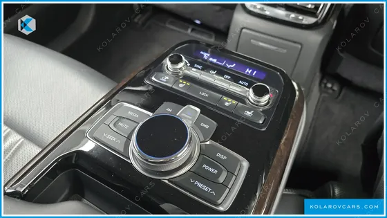 GENESIS EQ900 3.8 GDI AWD