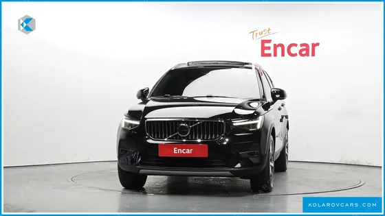 VOLVO XC40 B4 ULTIMATE BRIGHT