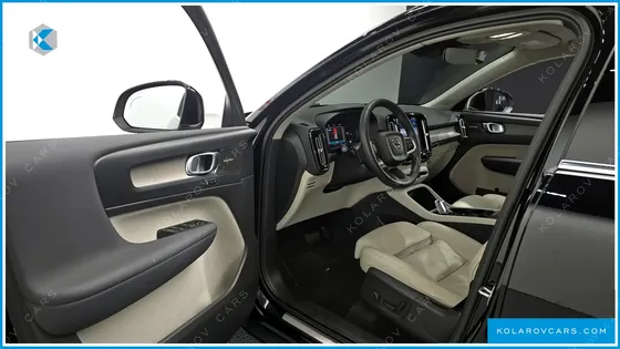 VOLVO XC40 B4 ULTIMATE BRIGHT