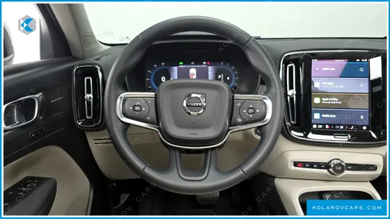 VOLVO XC40 B4 ULTIMATE BRIGHT