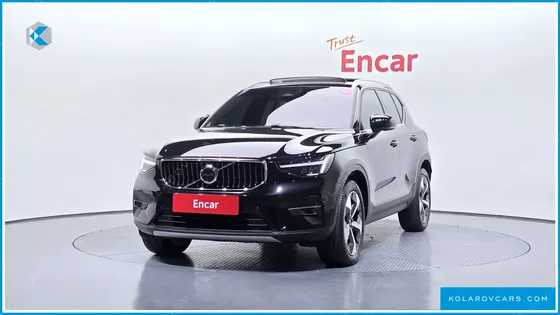 VOLVO XC40 B4 ULTIMATE BRIGHT