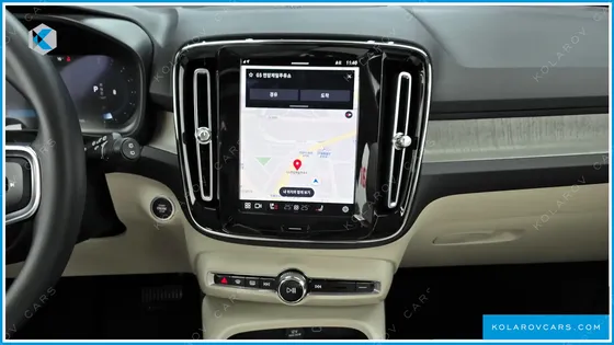 VOLVO XC40 B4 ULTIMATE BRIGHT