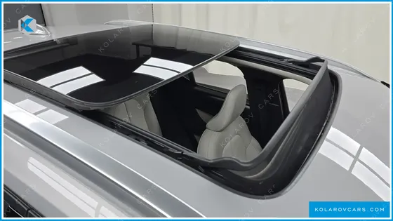 VOLVO XC40 B4 ULTRA BRIGHT