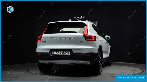VOLVO XC40 B4 INSCRIPTION