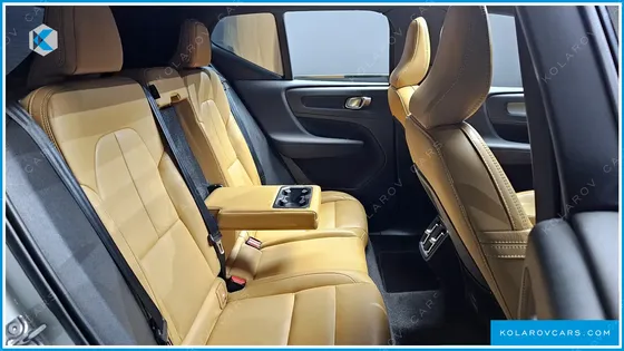 VOLVO XC40 B4 INSCRIPTION