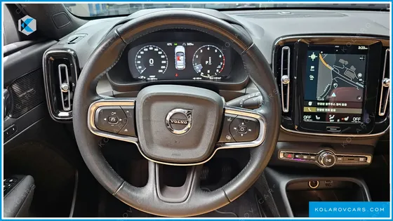 VOLVO XC40 B4 INSCRIPTION