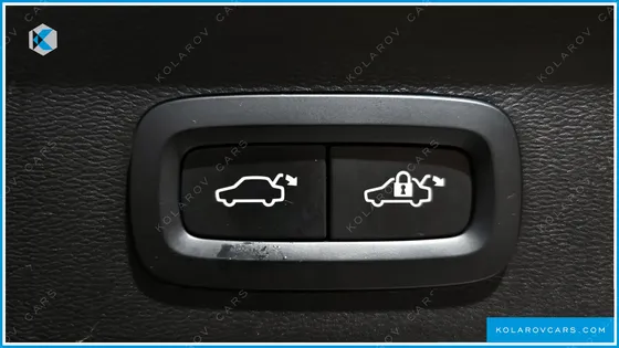VOLVO XC40 B4 INSCRIPTION