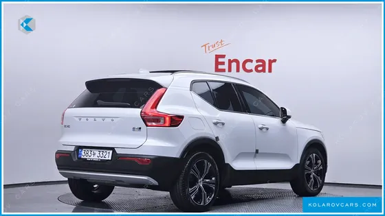 VOLVO XC40 B4 INSCRIPTION