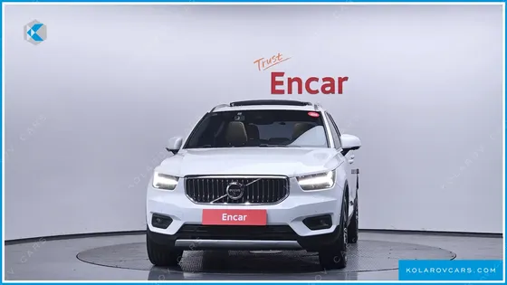VOLVO XC40 B4 INSCRIPTION