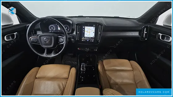 VOLVO XC40 B4 INSCRIPTION