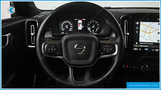 VOLVO XC40 B4 INSCRIPTION