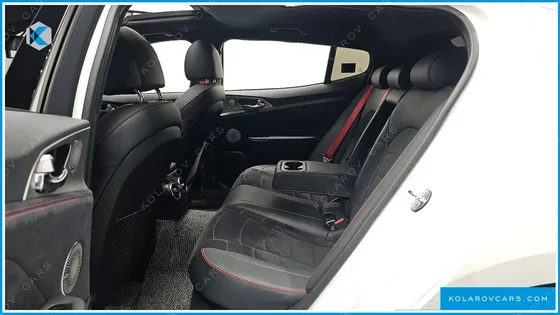 KIA STINGER 2.5 AWD MASTERS ACRO EDITION
