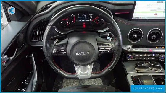 KIA STINGER 2.5 AWD MASTERS ACRO EDITION