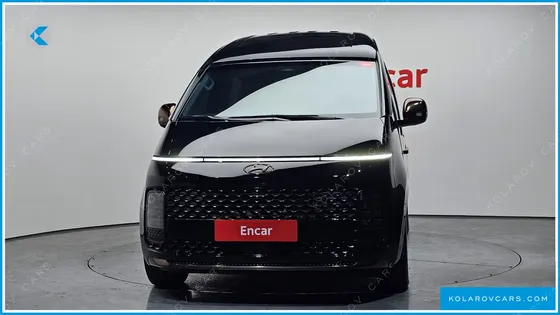 HYUNDAI STARIA 4WD LOUNGE 9-SEATER