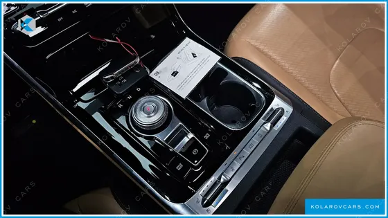 KIA CARNIVAL 9-SEATER SIGNATURE