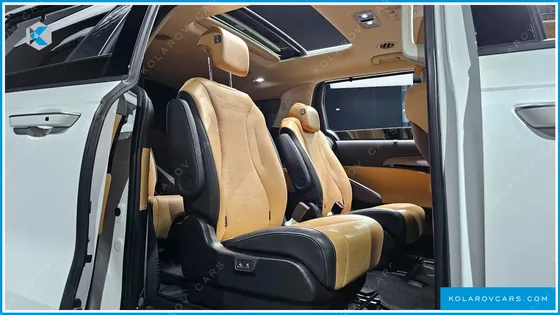 KIA CARNIVAL 9-SEATER SIGNATURE