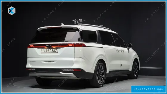 KIA CARNIVAL 9-SEATER SIGNATURE
