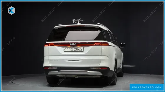 KIA CARNIVAL 9-SEATER SIGNATURE