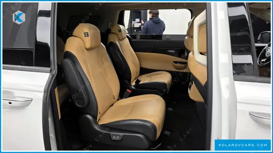 KIA CARNIVAL 9-SEATER SIGNATURE