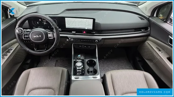 KIA CARNIVAL 9-SEATER NOBLESSE