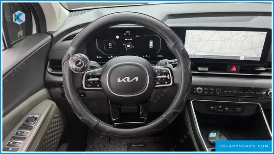 KIA CARNIVAL 9-SEATER NOBLESSE
