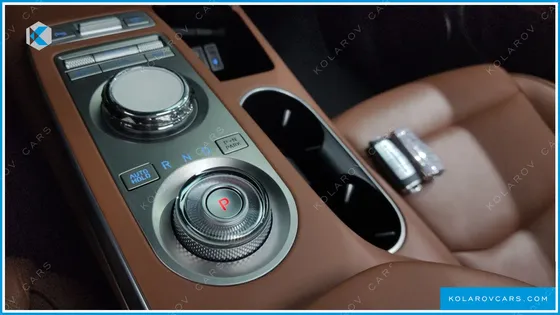 GENESIS GV70 2.5T GASOLINE 2WD