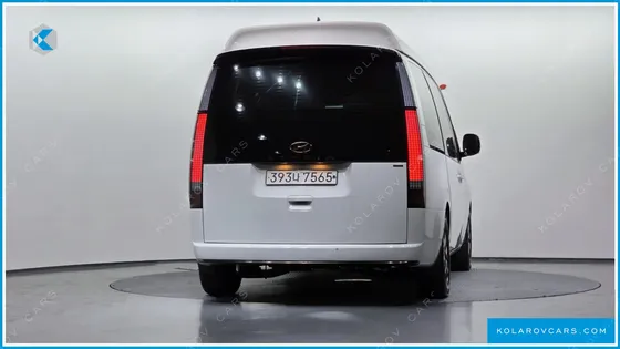 HYUNDAI STARIA 4WD LOUNGE 7-SEATER