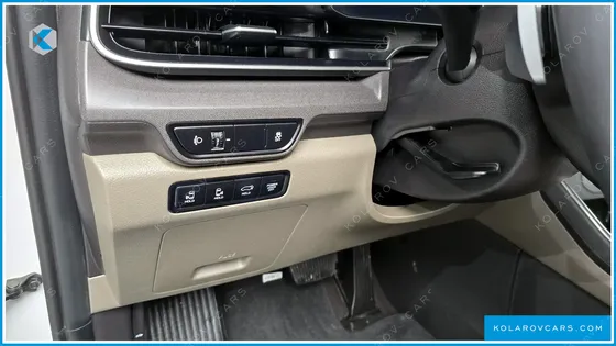 KIA CARNIVAL 9-SEATER NOBLESSE