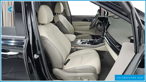 KIA CARNIVAL 9-SEATER HI LIMOUSINE